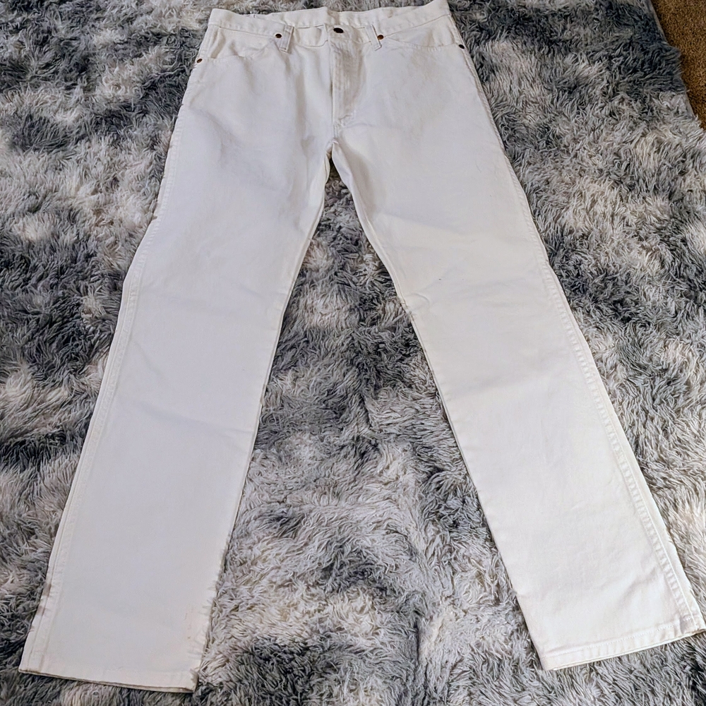 Wrangler Men's Crisp White Straight Jeans